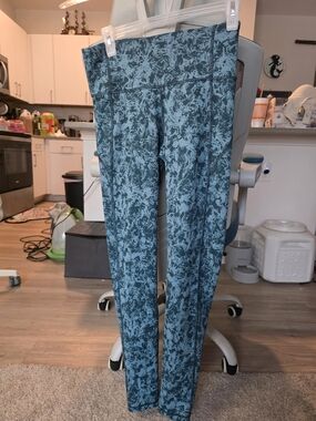 Under Armour Teal Blue Patterned Leggings